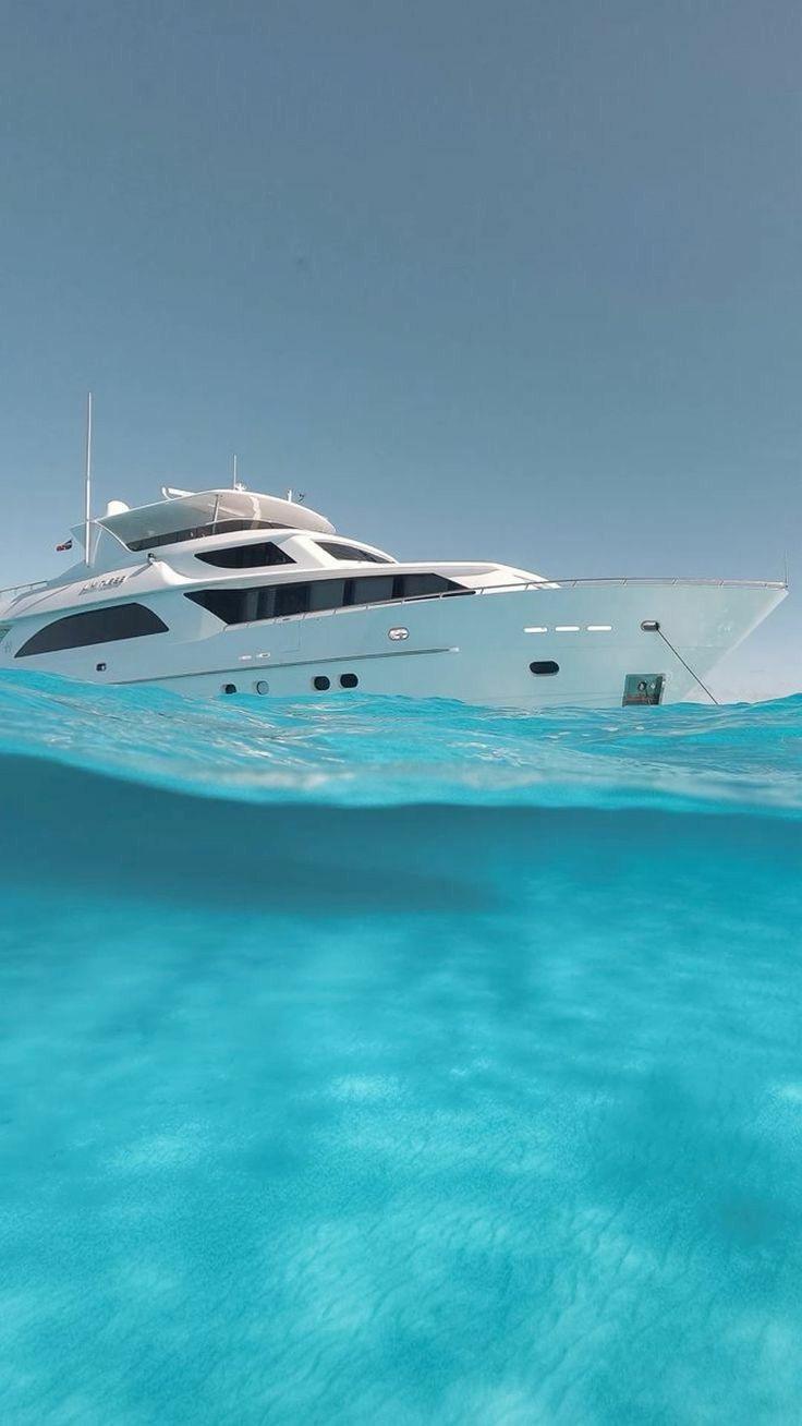 Location de yacht organisée par WEAREAHM